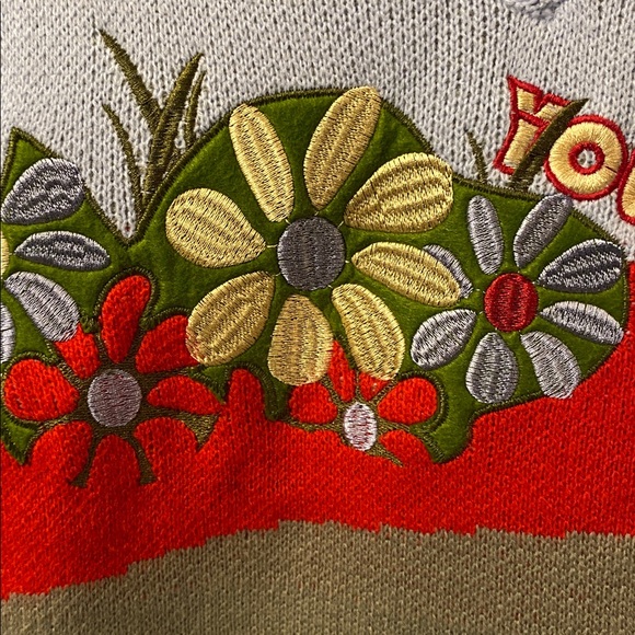 Appliquéd Sweater Vest Medium - Picture 4 of 8